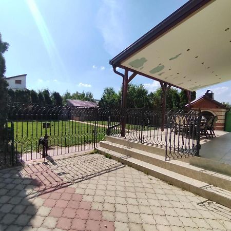 Guest House Maja Novi Sad Exterior foto